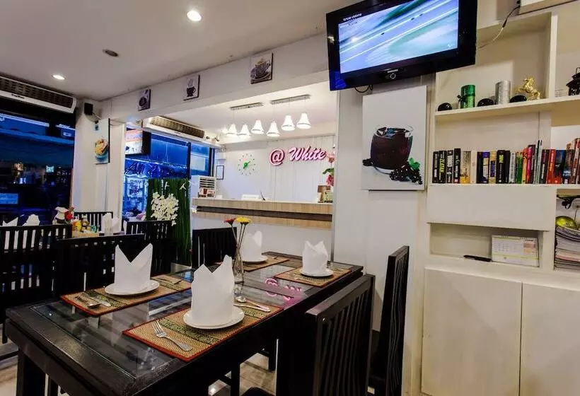 Szálloda @ White Patong