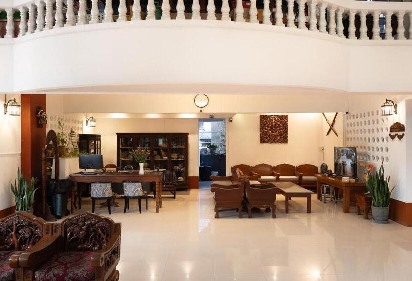 بنسيون Chiang Mai Mansion