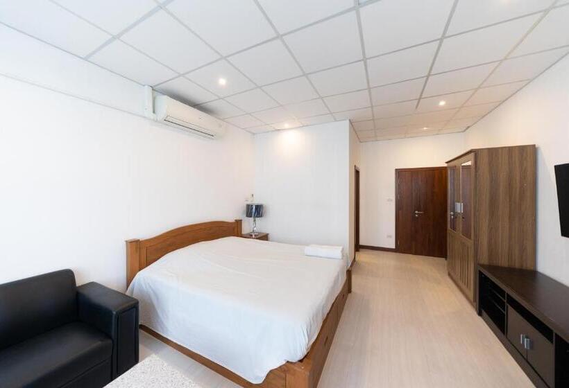 بنسيون Chiang Mai Mansion