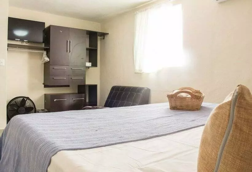 민박 Hostel Only 4 You