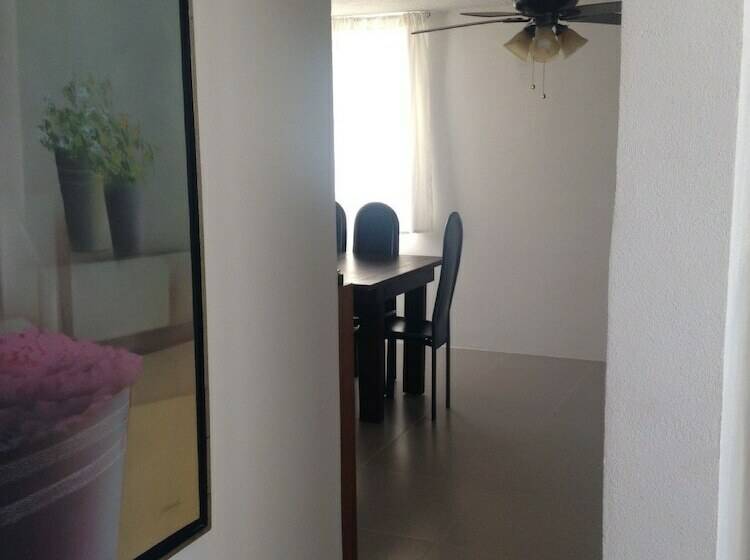 Bed and Breakfast Hostel Only 4 You