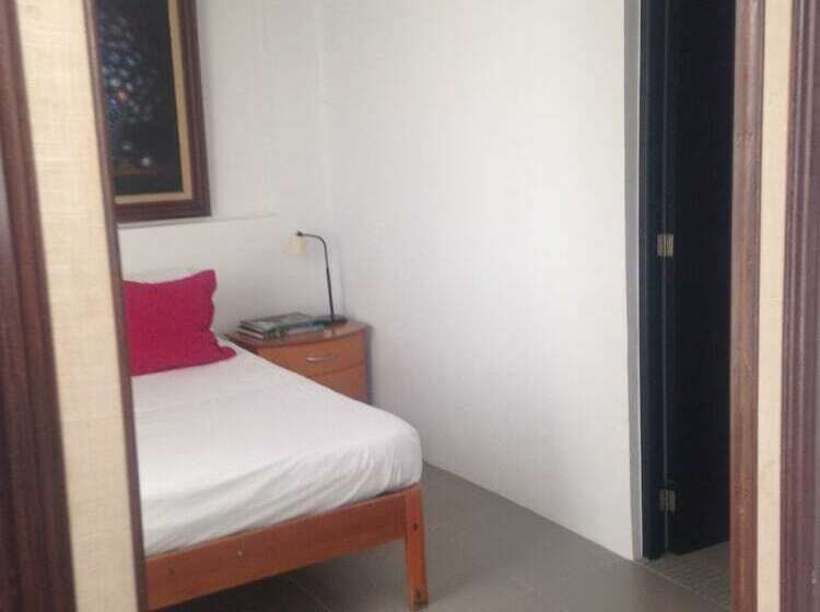 Bed and Breakfast Hostel Only 4 You