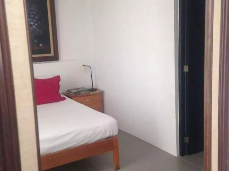 민박 Hostel Only 4 You