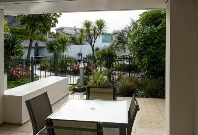 Cutterscove Resort Apartments