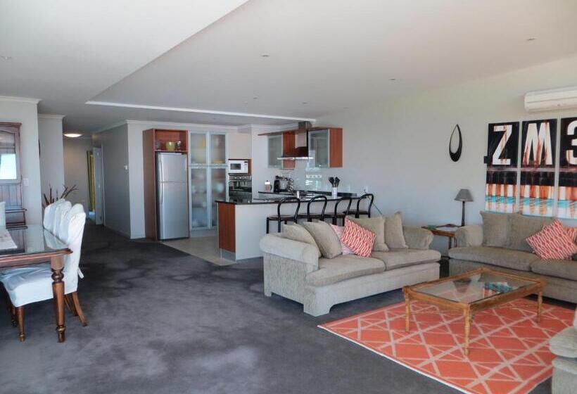 Cutterscove Resort Apartments