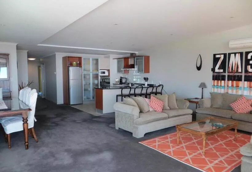 Cutterscove Resort Apartments