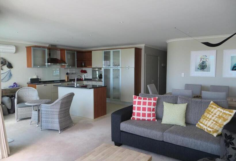 Cutterscove Resort Apartments