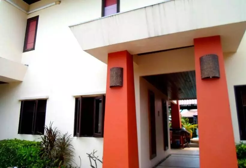 هتل Baan Tropicana