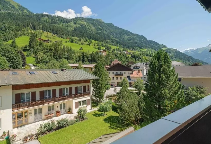 هتل Bad Hofgastein The Storks Adults Only Ski Opening 29 November