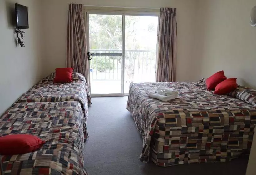 Bathurst Goldfields Motel At 428 Conrod Straight Mount Panorama