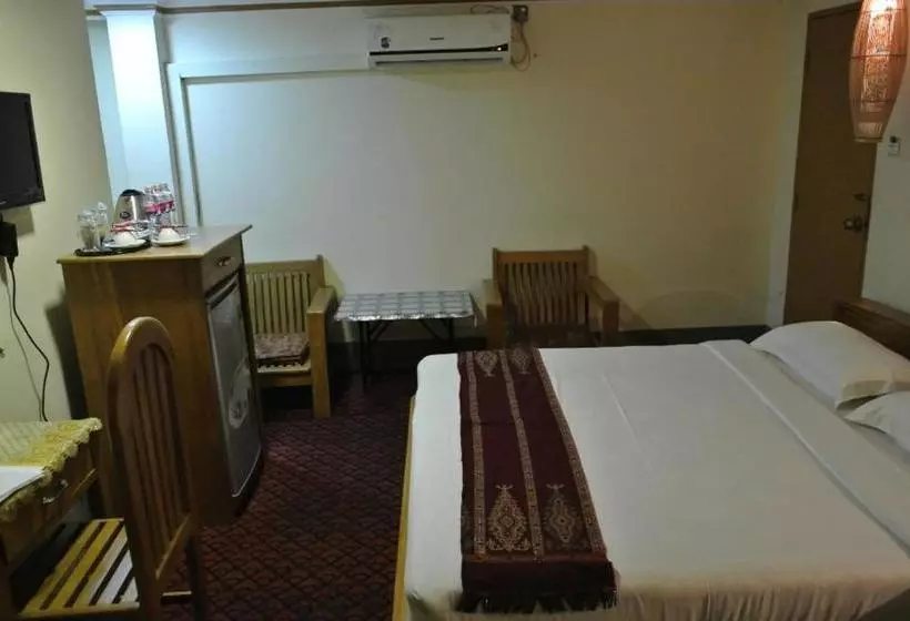 هتل Grand Empire