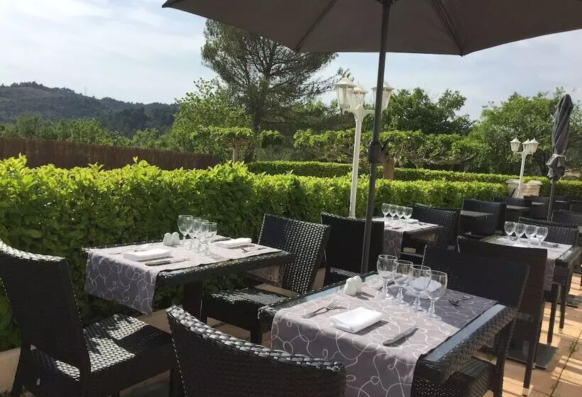 Hotelli Hôtel La Chêneraie