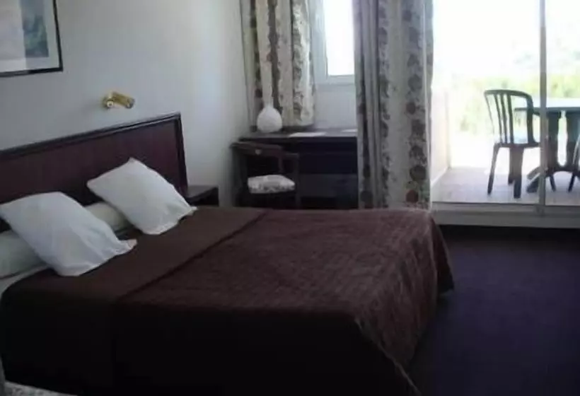 Hotelli Hôtel La Chêneraie