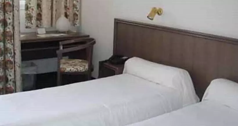 Hotelli Hôtel La Chêneraie