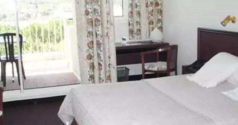 Hotelli Hôtel La Chêneraie