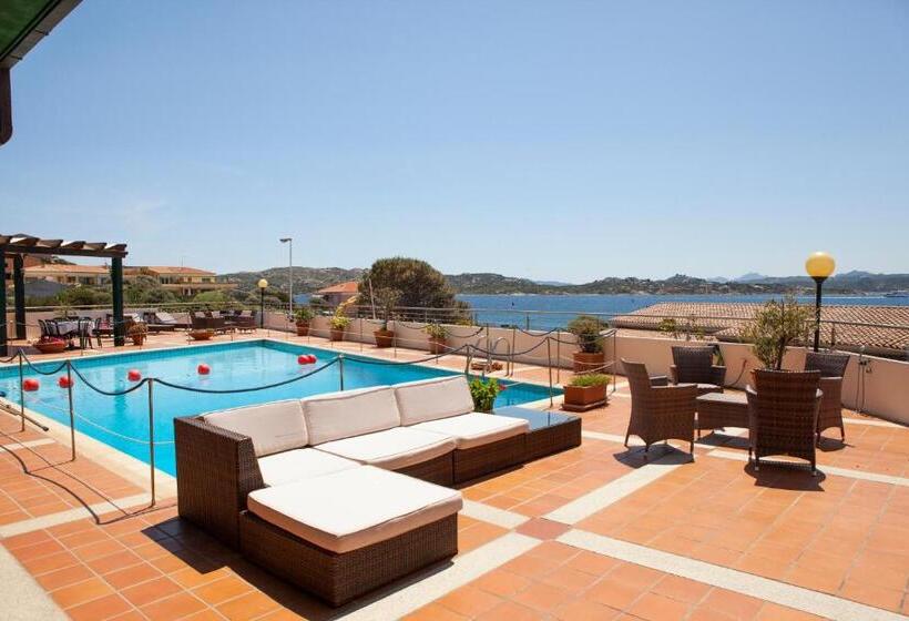 Отель Miralonga