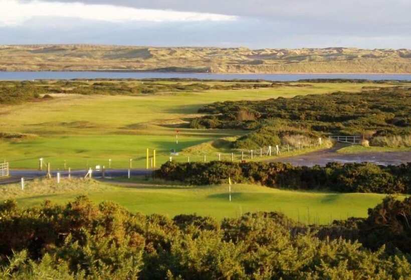 בית מלון כפרי Newburgh Inn