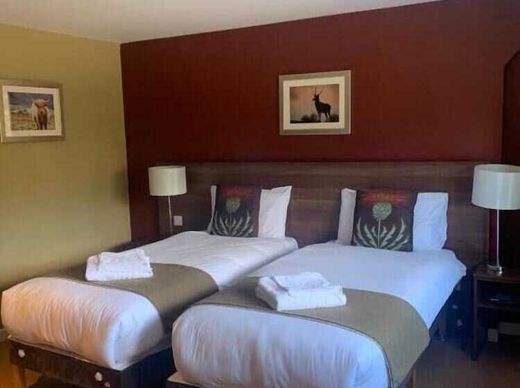 בית מלון כפרי Newburgh Inn