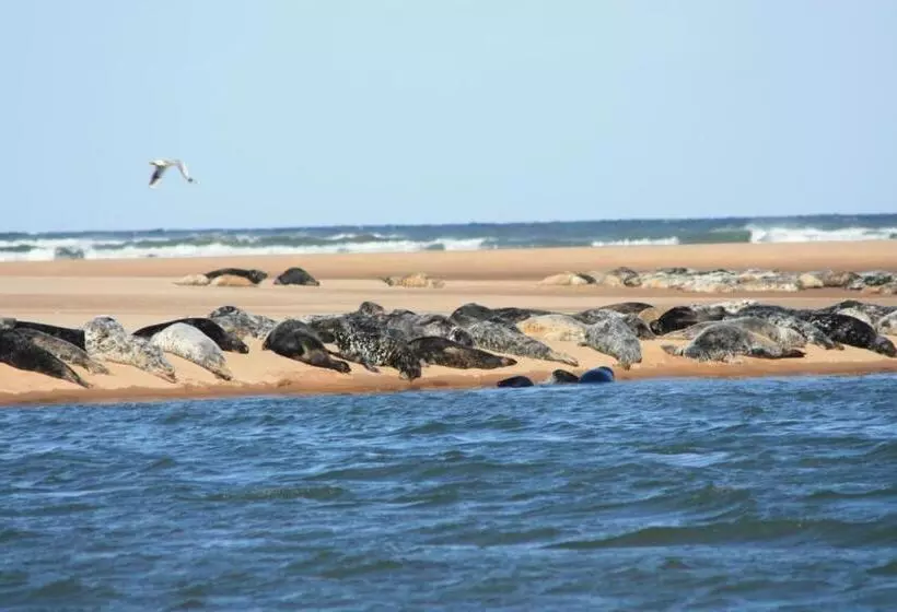 Отель Newburgh Inn