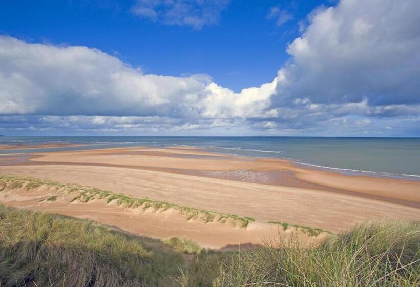 בית מלון כפרי Newburgh Inn