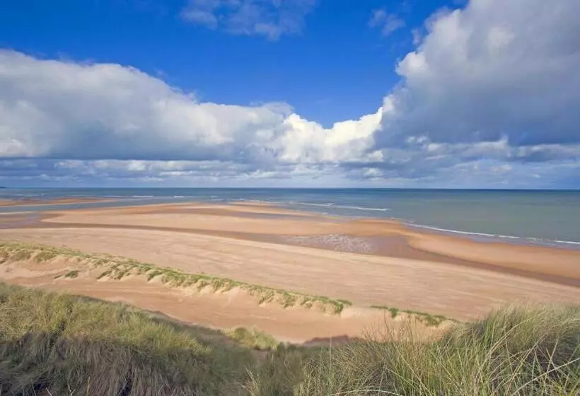 Отель Newburgh Inn