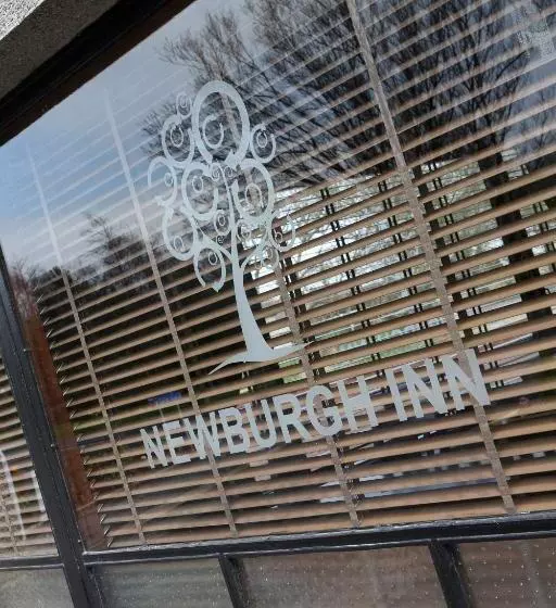 Отель Newburgh Inn