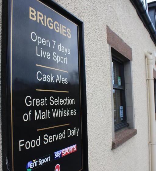 בית מלון כפרי Newburgh Inn