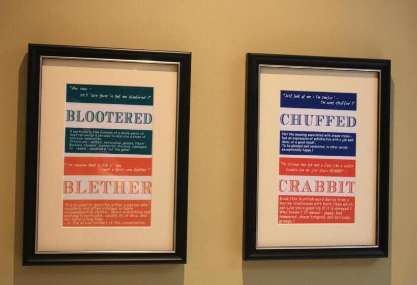 בית מלון כפרי Newburgh Inn