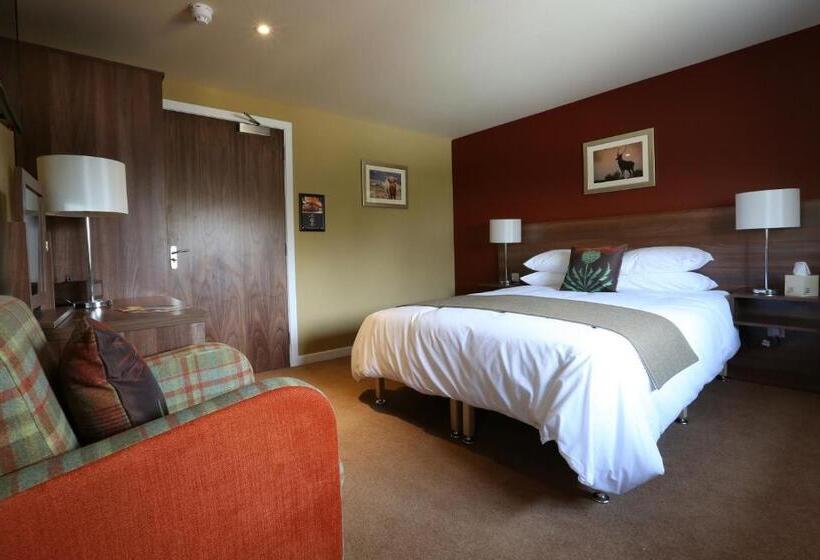 בית מלון כפרי Newburgh Inn