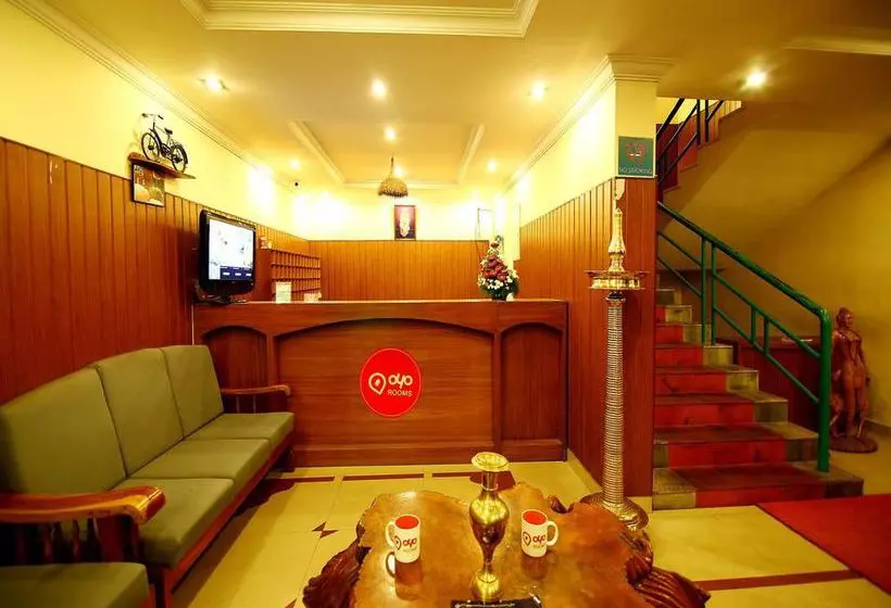 ホテル Oyo Rooms Am Road Csi Church