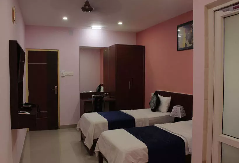ホテル Oyo Rooms Sum Hospital