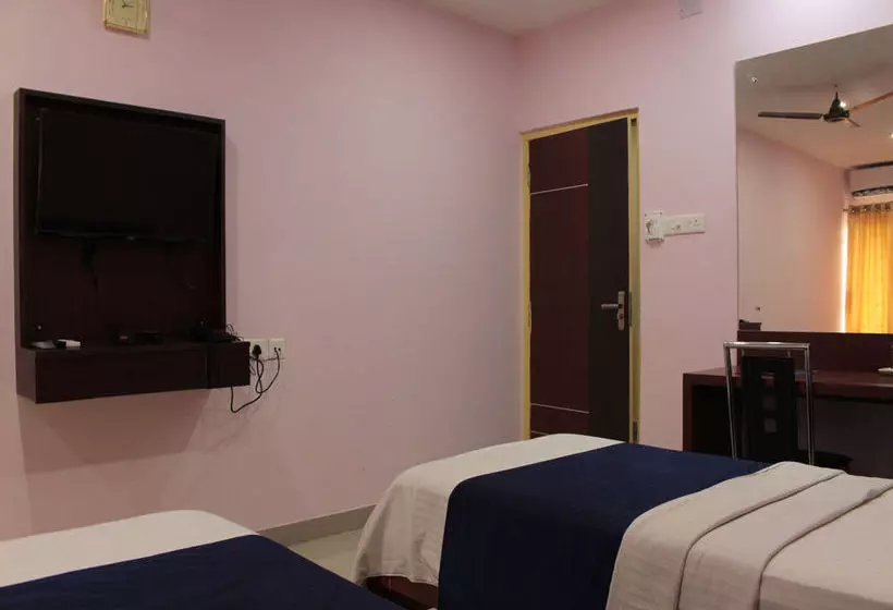 ホテル Oyo Rooms Sum Hospital