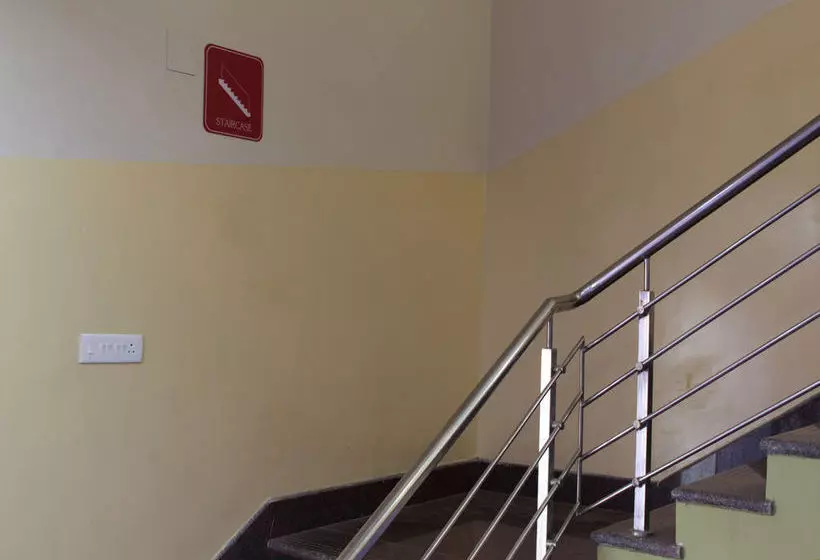 ホテル Oyo Rooms Sum Hospital
