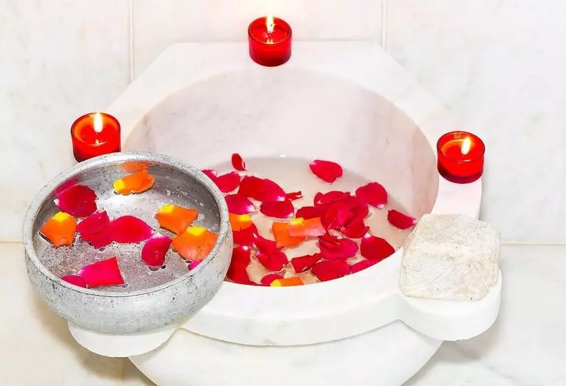 هتل Stonehouse By Ipek