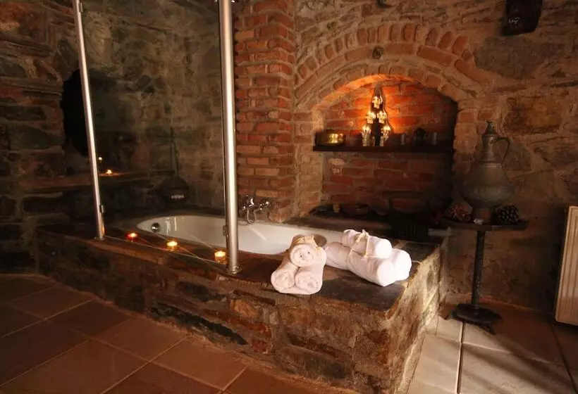 هتل Stonehouse By Ipek