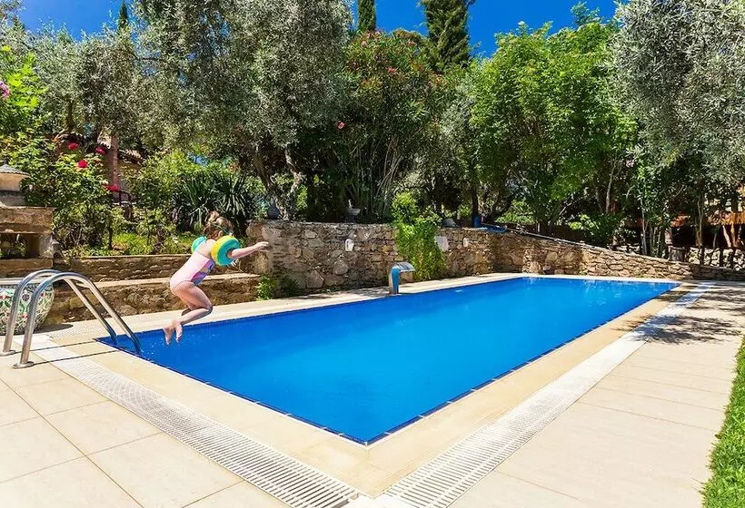 هتل Stonehouse By Ipek