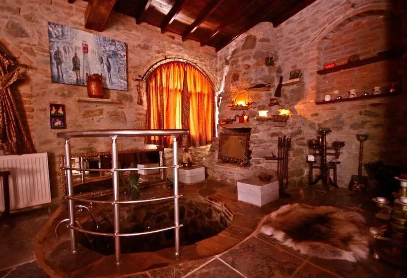 هتل Stonehouse By Ipek