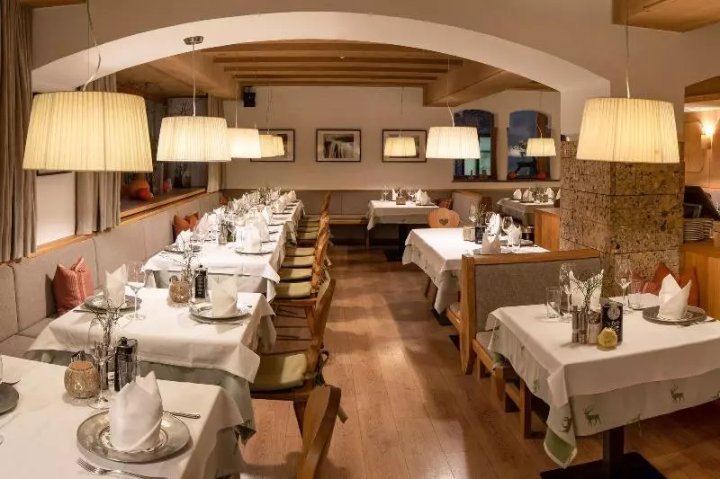 هتل Wirtshaus Post