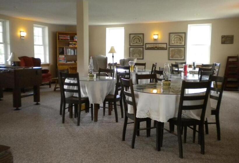 פנסיון The Sterling Inn