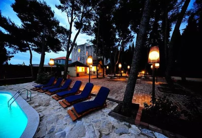 Pensionat Villa Skula