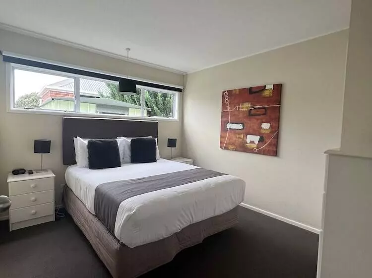 Asure Green Gables Motel