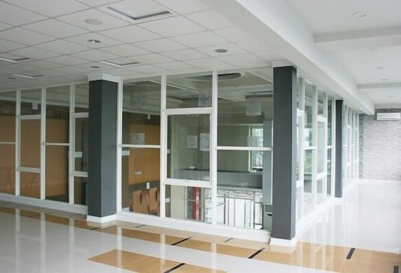 בית מלון כפרי Reddoorz Plus @ Affandi Gejayan