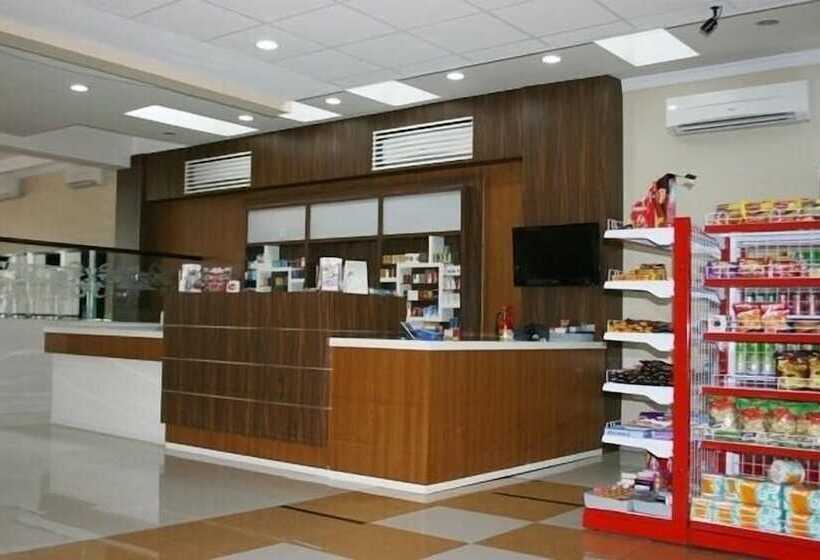 בית מלון כפרי Reddoorz Plus @ Affandi Gejayan