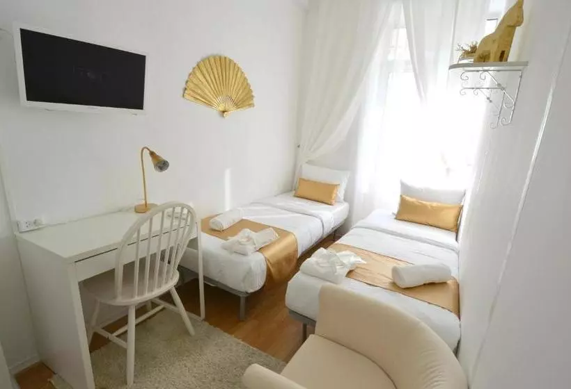 酒店 Golden Garden