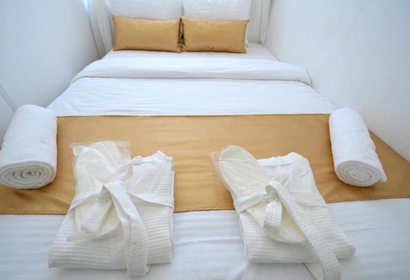 Отель Golden Garden