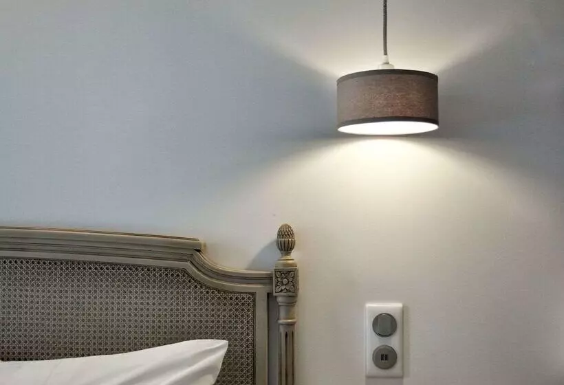 هتل Hôtel Henri Iv