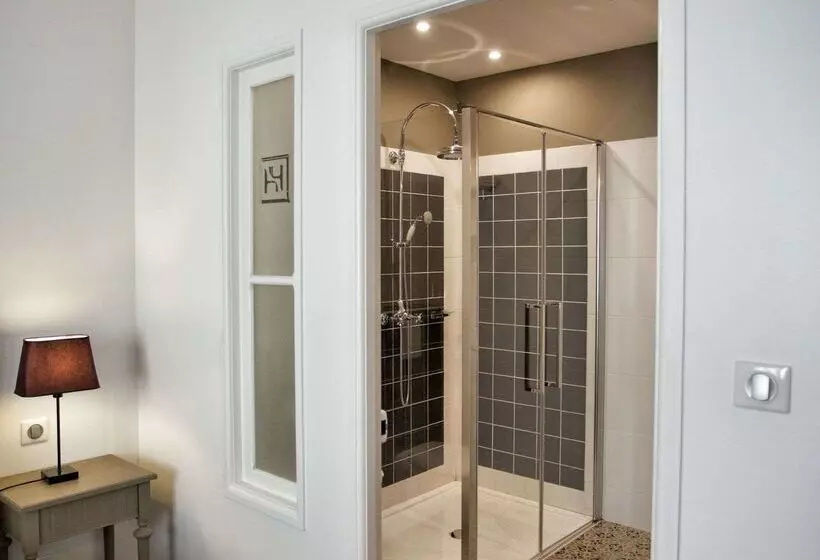 هتل Hôtel Henri Iv