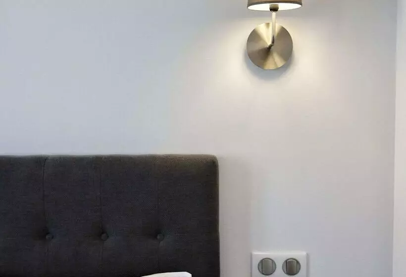 هتل Hôtel Henri Iv