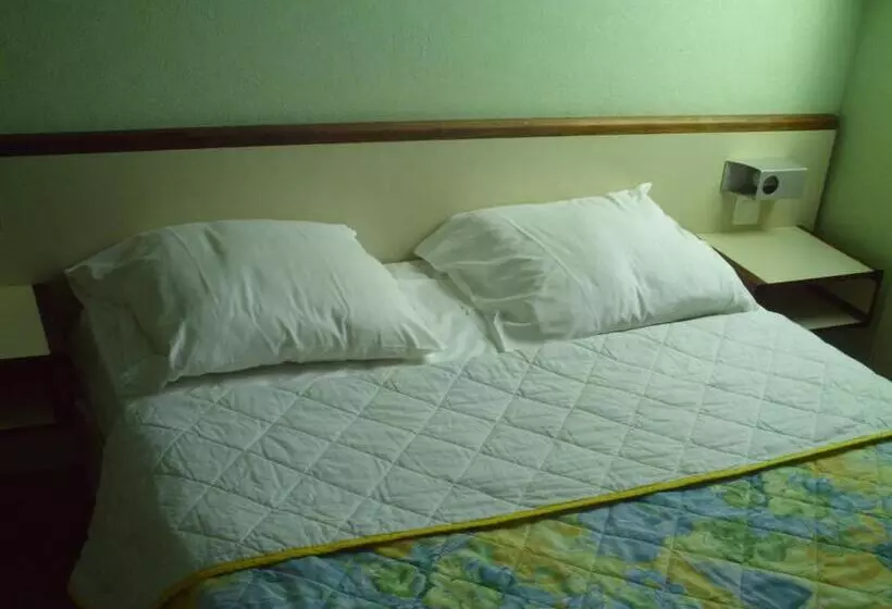 Hotell Hôtel L'eden