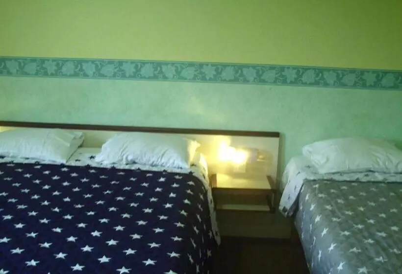 Hotell Hôtel L'eden